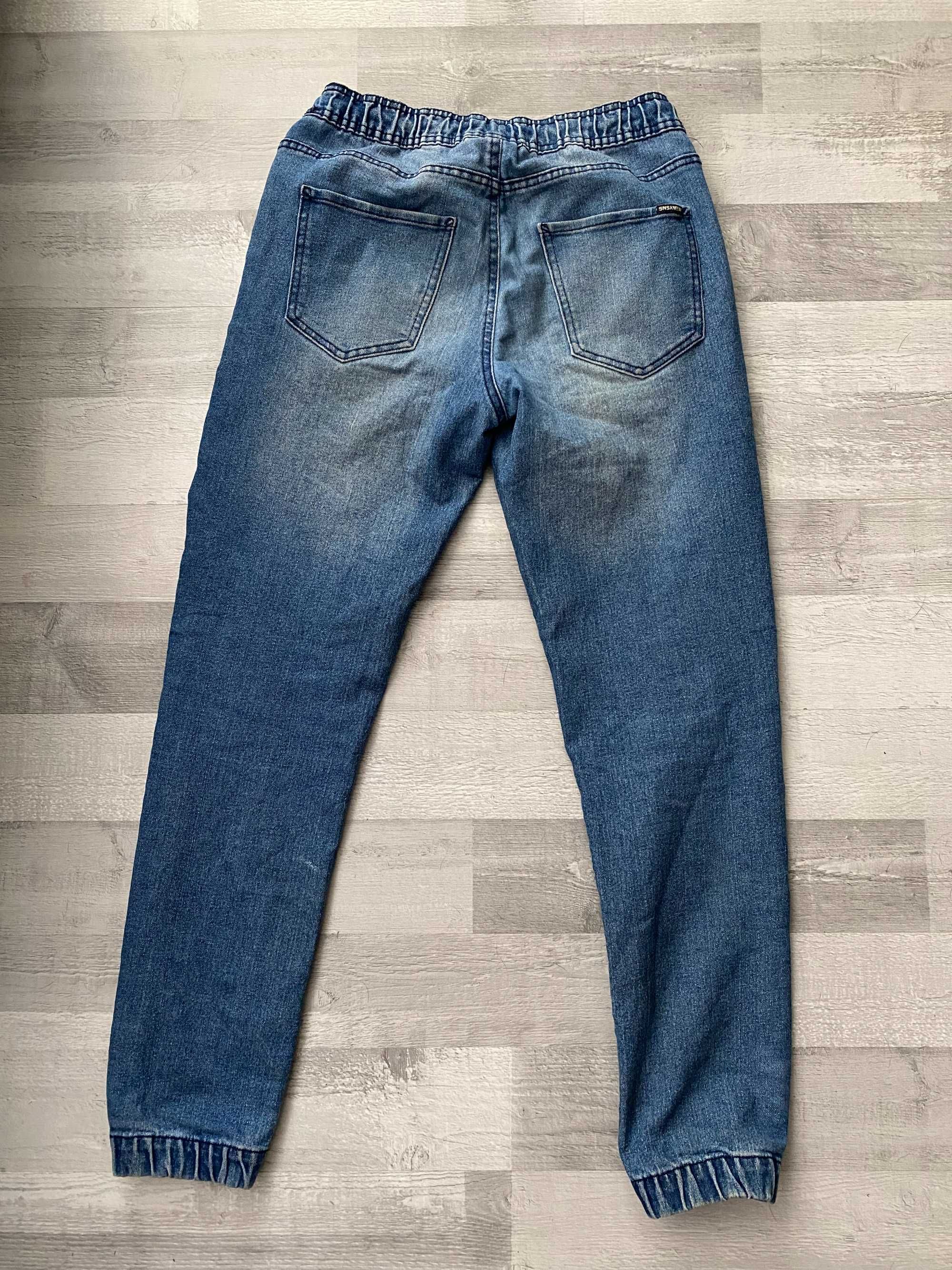 Spodnie męskie dżinsy jeansy 28 ze sznurkiem wiązane dżinsowe ściągane