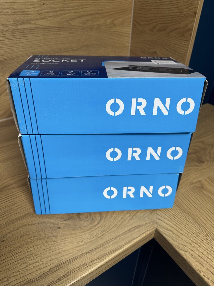 Gniazdko Orno wpuszczane w blat