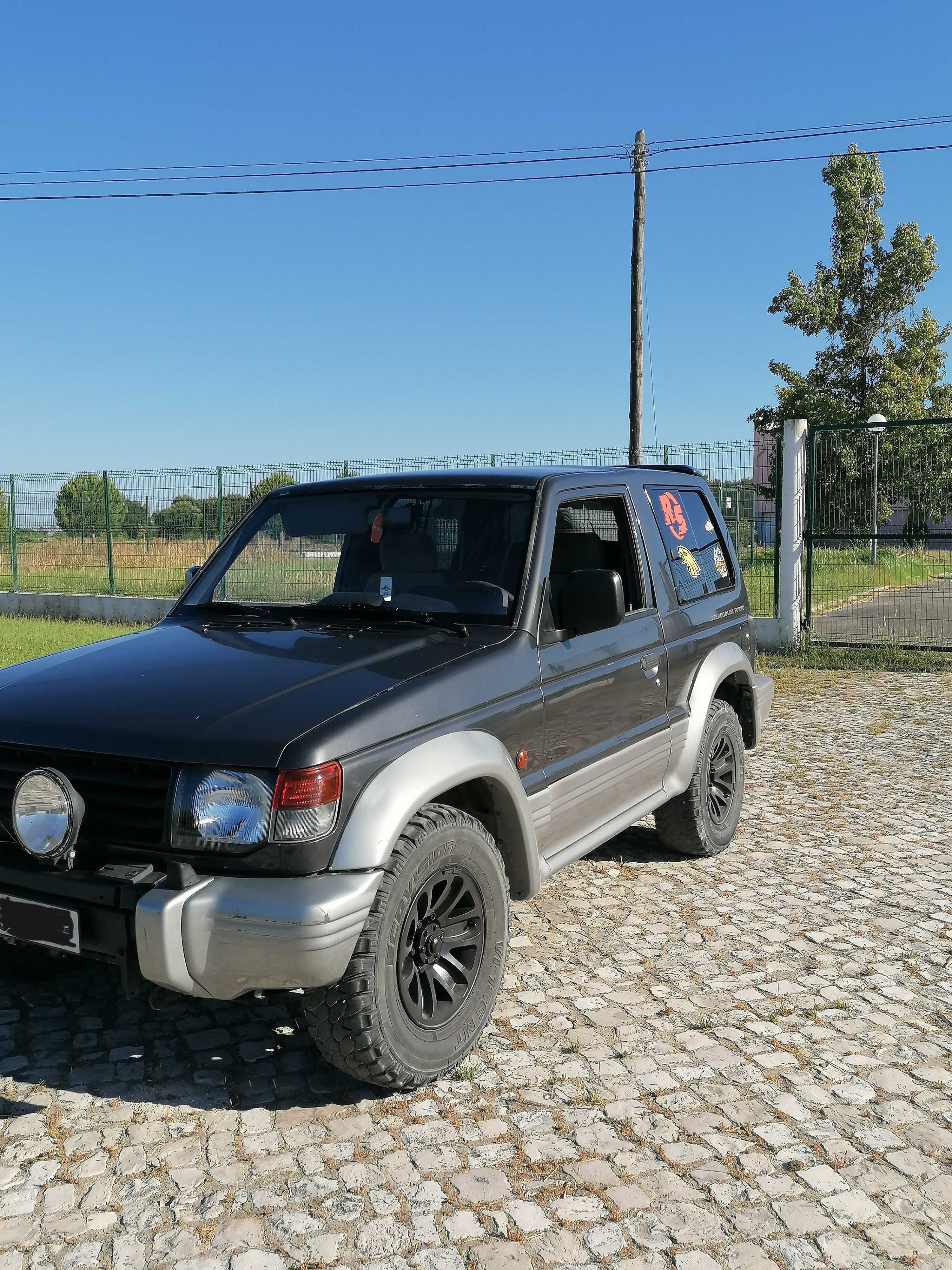 Mitsubishi pagero 2.5 td