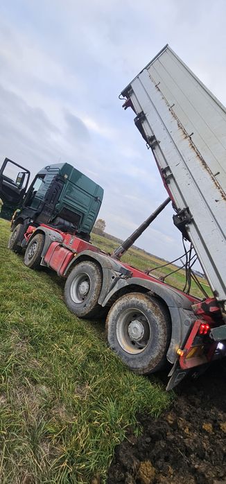 transport wywrotka piasek kruszywa wyburzenia czteroośka, czteroosiowa