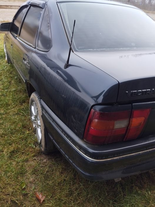 Продам Opel Vectra 1993