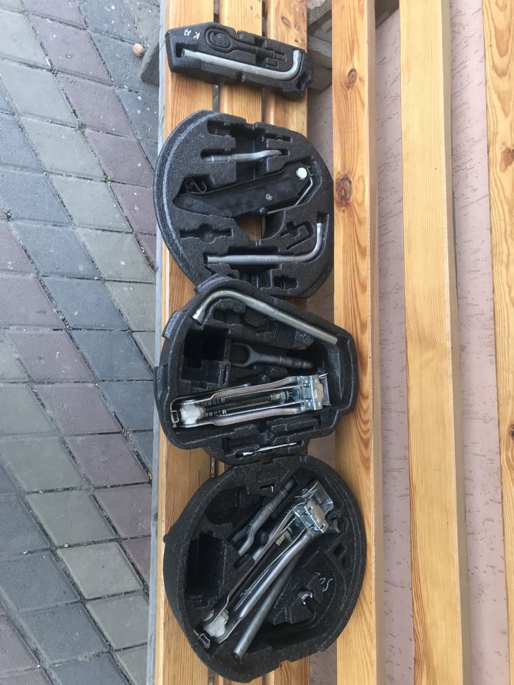 Домкрат Renault Megane Laguna Dacia Ford Connect