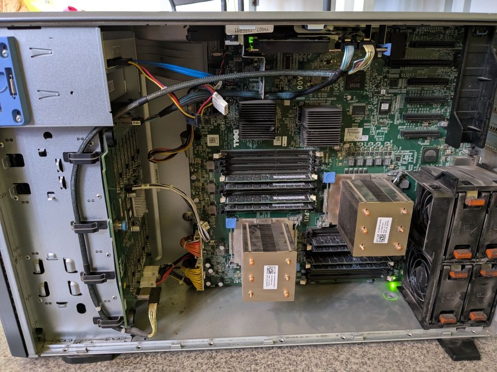 Сервер DELL PowerEdge T710
