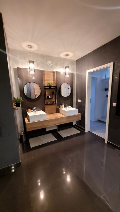 Duży dom w Smugach pod lasem