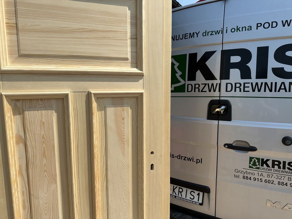 Drzwi wewnętrzne drewniane lite sosnowe Na WYMIAR z listewką ozdobną