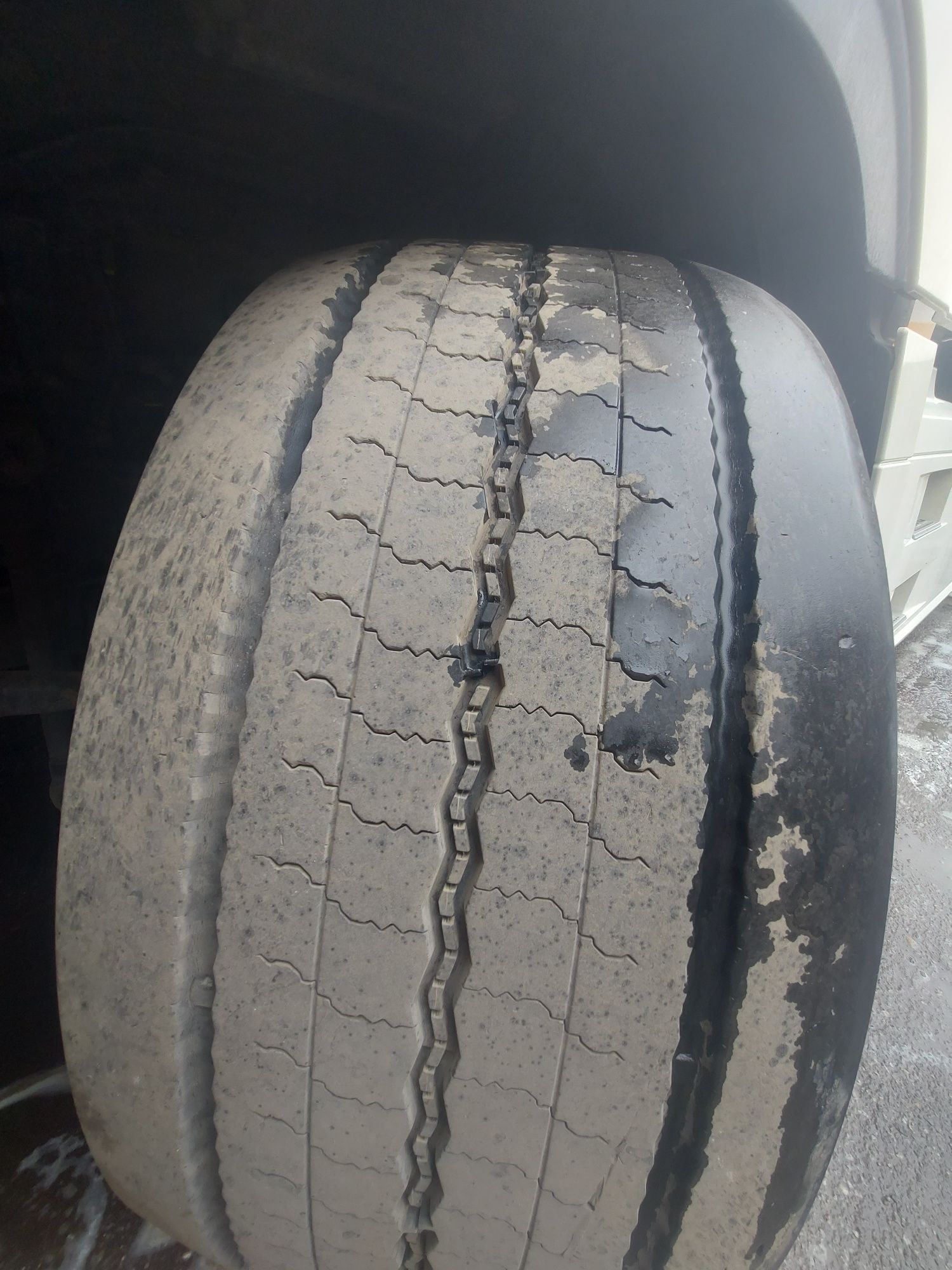 Продам резину BRIDGESTONE