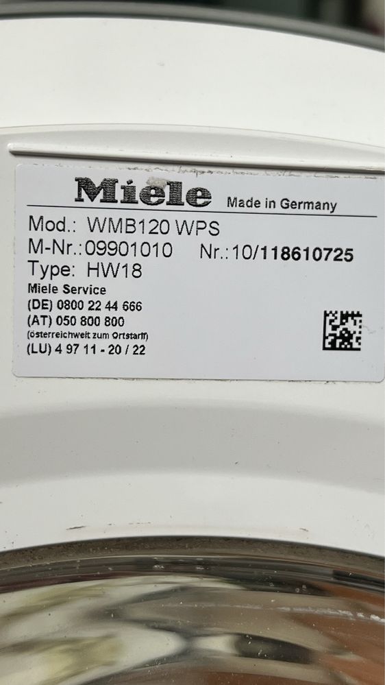 Стиральная машинка Miele W1