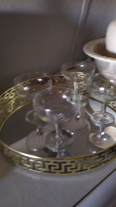 Coleção antiga de 4 taças de champanhe