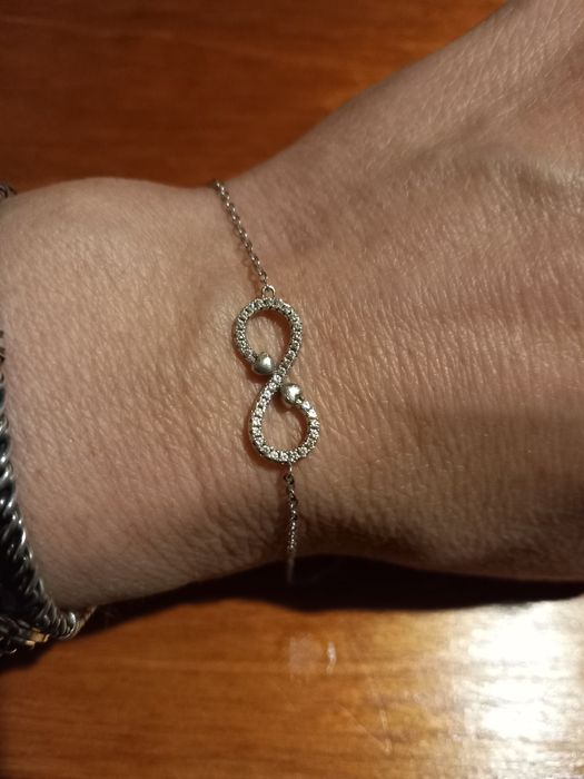 Srebrna bransoletka nieskończoności