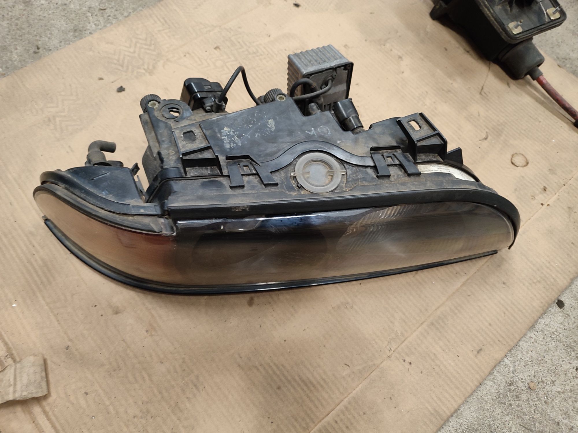 Lampa prawa prawy przód BMW E39