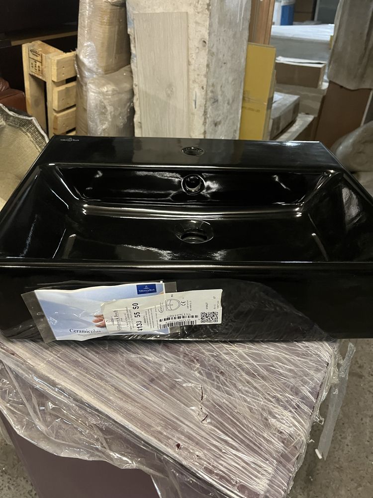 Раковина Villeroy & Boch напіввбудованв