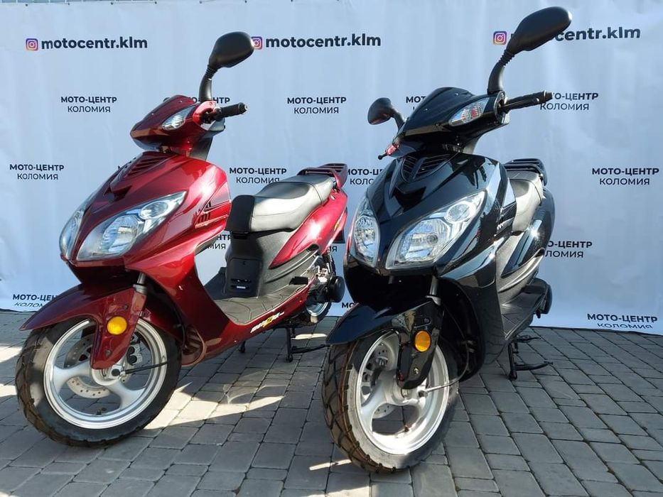 Скутер Storm 150кубів, скутер бензиновий, Storm мопед