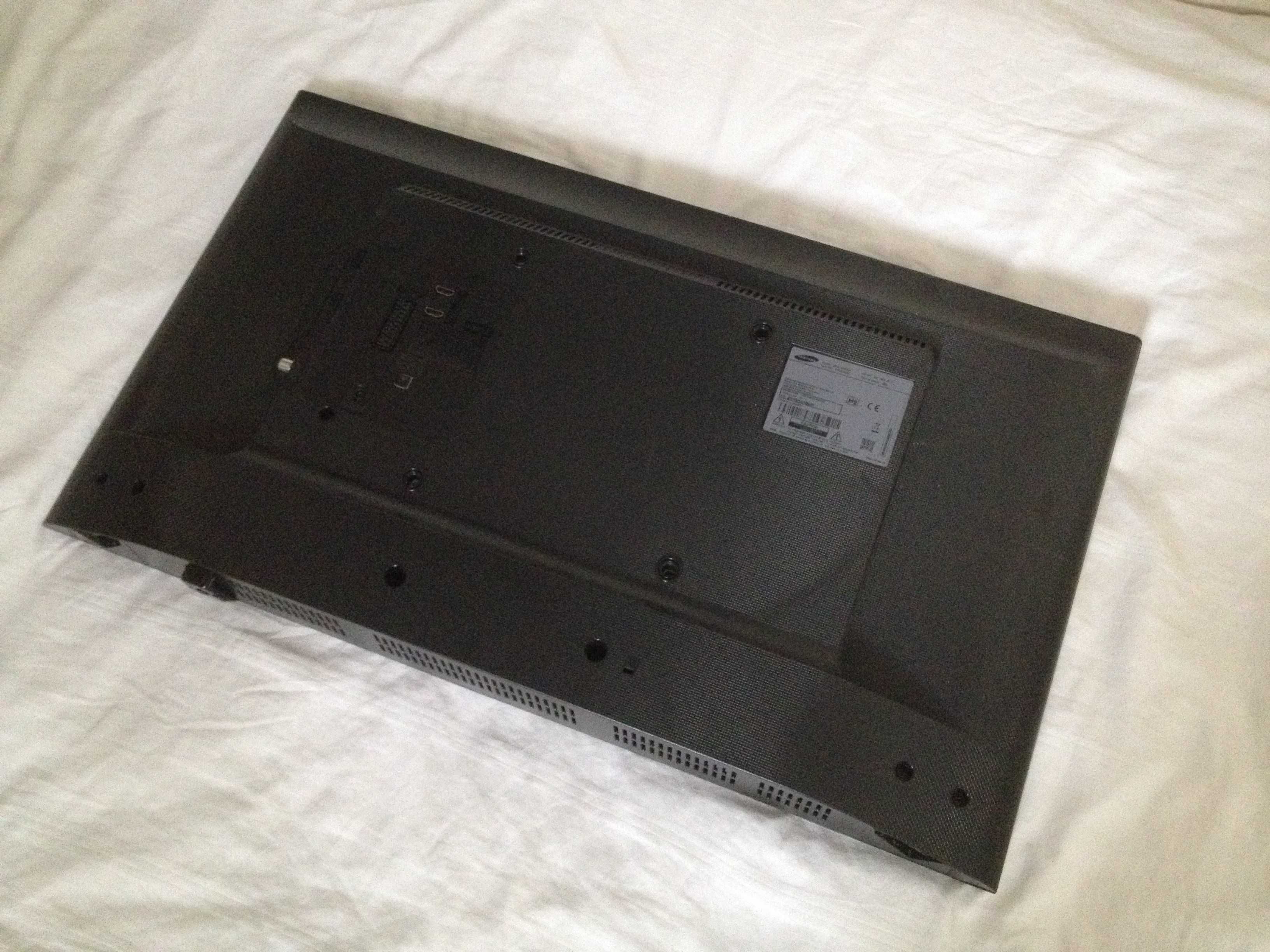 Телевизор Samsung UE32J4000