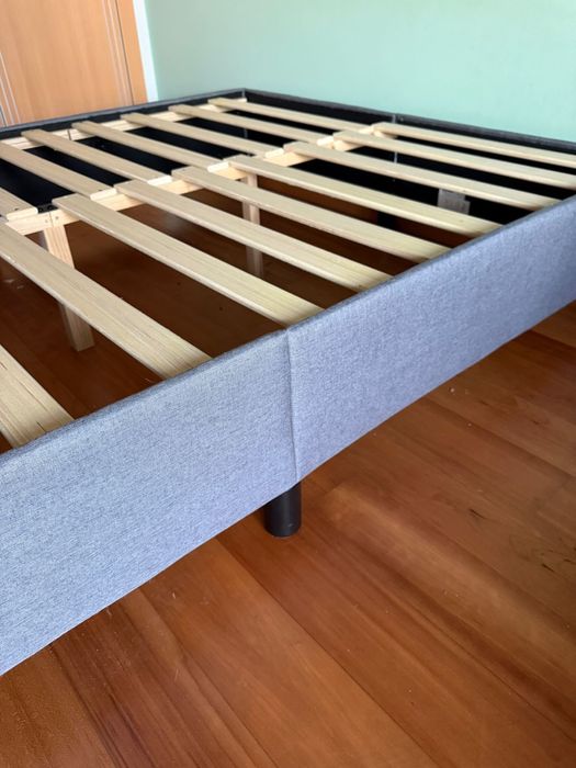 Cama 1,40x2,00 com um ano