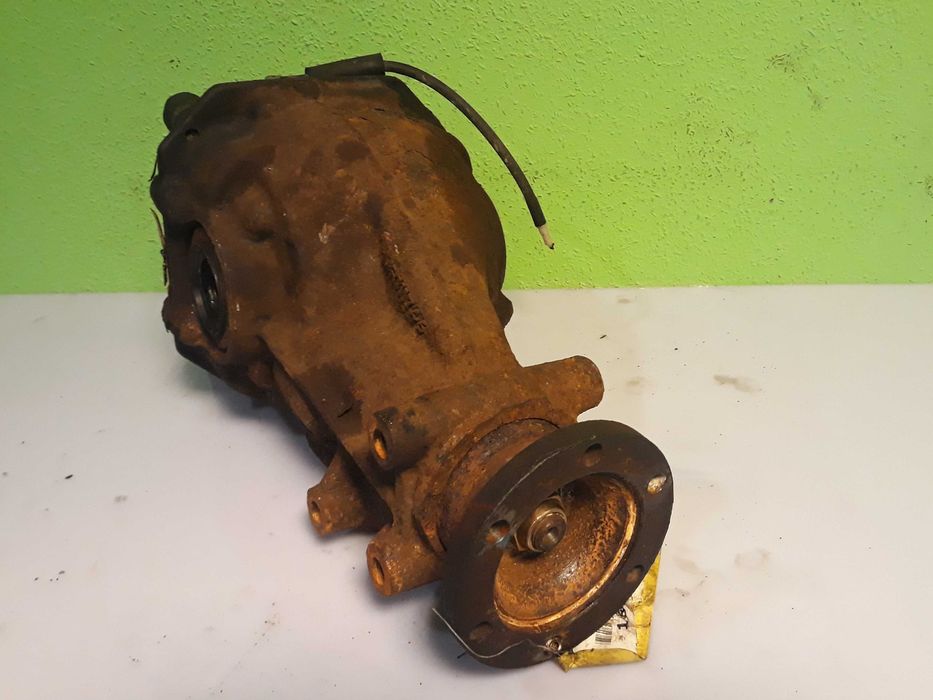 Dyferencjał Dyfer Tył MITSUBISHI OUTLANDER 2.0 16V 2003r