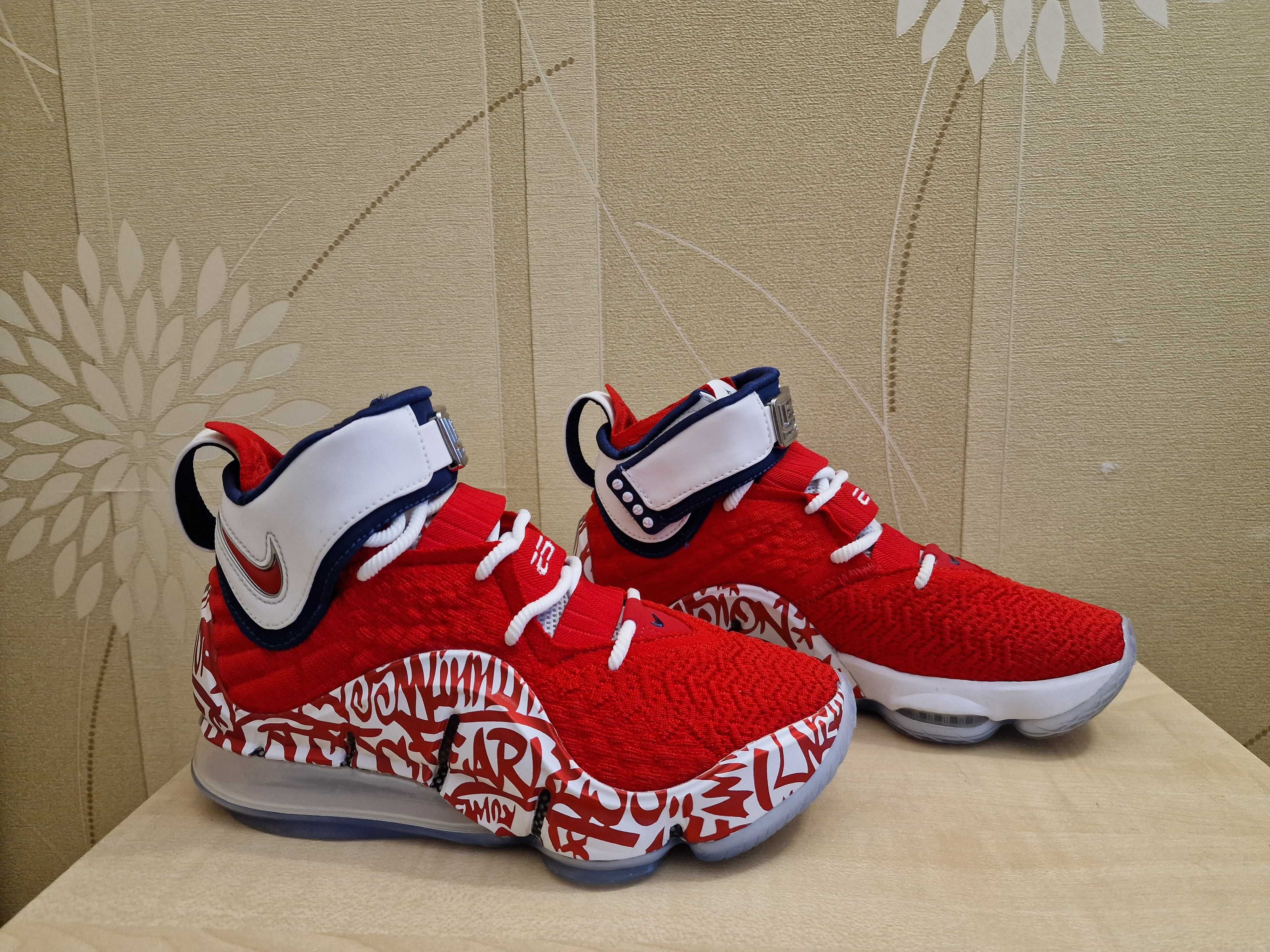 Кросівки Nike LeBron 17 Graffiti Remix Red оригінал розмір 37,5