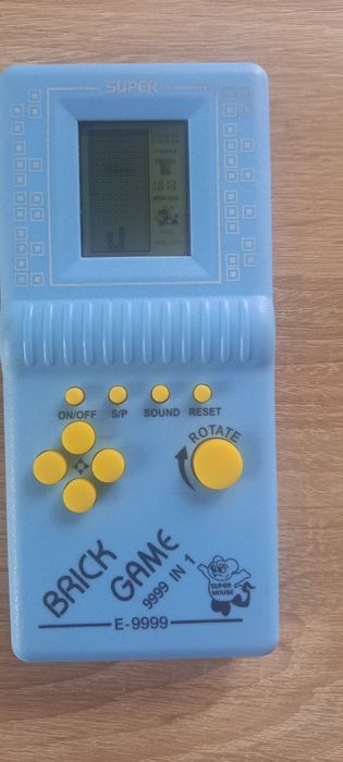 Gra elektroniczna dla dzieci Tetris