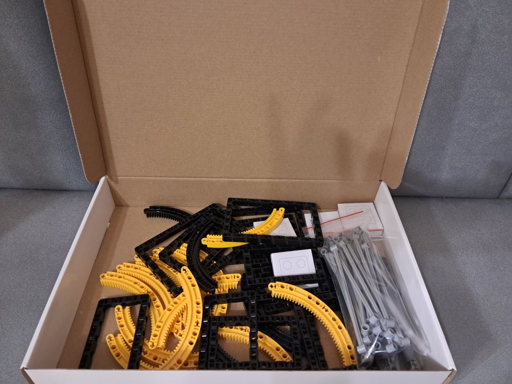 Lego Technic Żuraw Gąsienicowy Liebherr 13000
