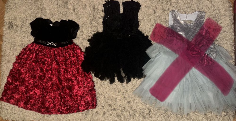 Святкове плаття, сріблясте червоне чорне біле, 2-5 років