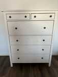 Cómoda HEMNES 6 gavetas em madeira maciça (IKEA)