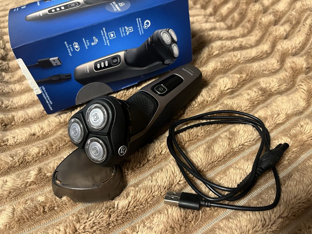 Електробритва PHILIPS series 3000 S3242/12