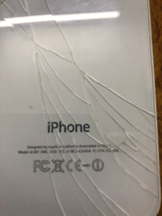 Iphone 2 szt 4s uszkodzone.