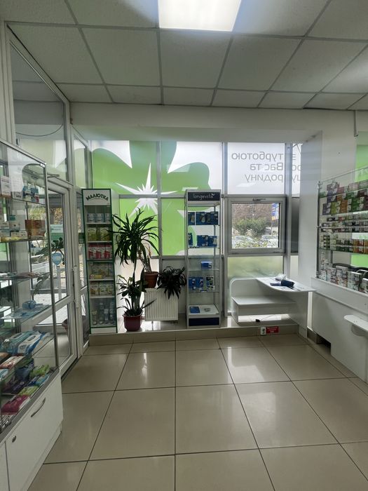 Оренда комерційного приміщення 56 кв.м на Корбутівці