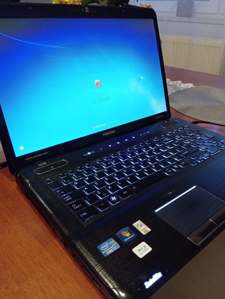 Toshiba Satellite P770 17,3" Intel i7 8GB RAM 640GB Dysk Win7 + TORBA