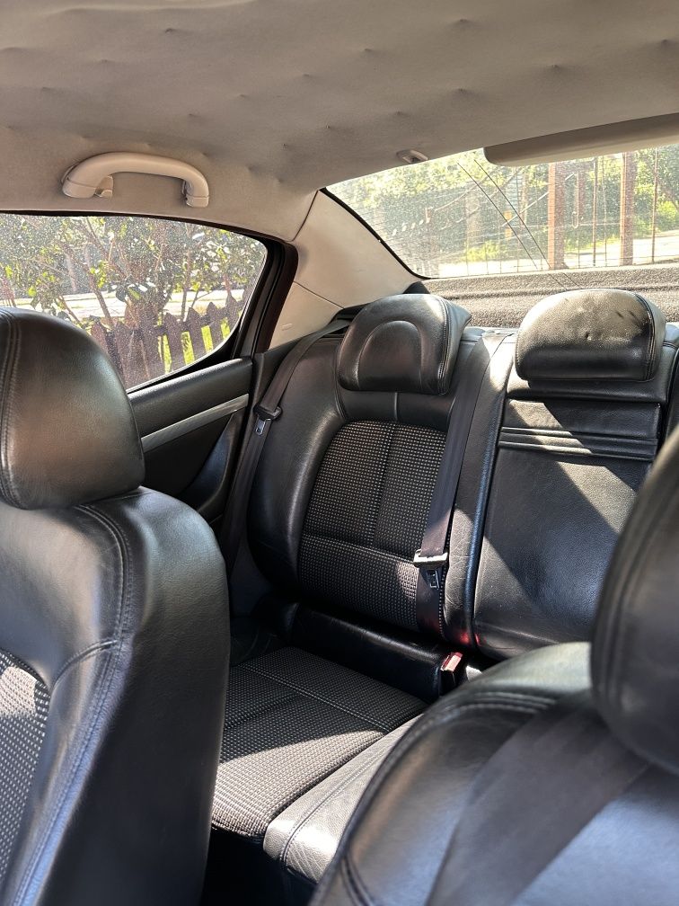 Peugeot 407 (2005)