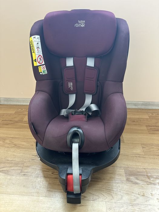 Автокресло Britax Romer Dualfix 0–18 кг, поворот 360°, ISOFIX