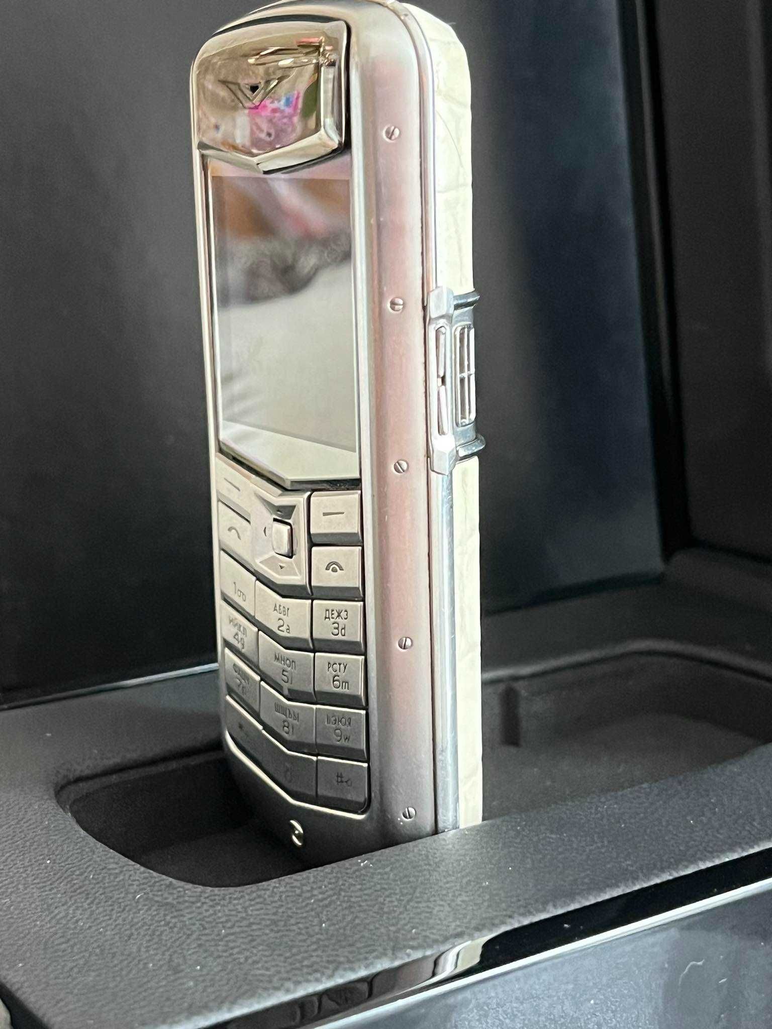 Vertu Constellation