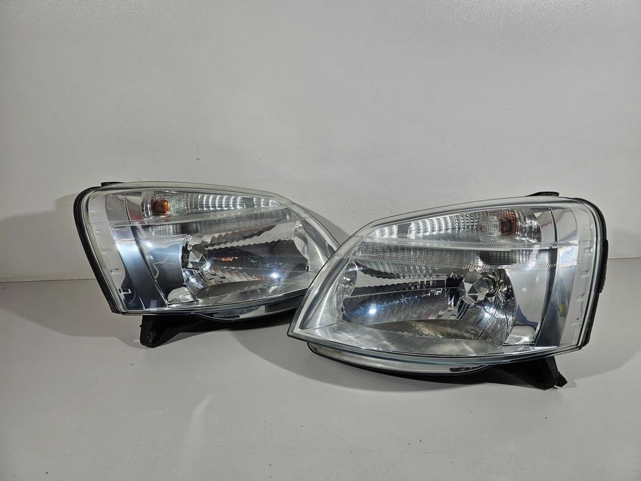 Berlingo Partner I Lift Lampy Przód Przednie Lewa + Prawa Europa Ładne
