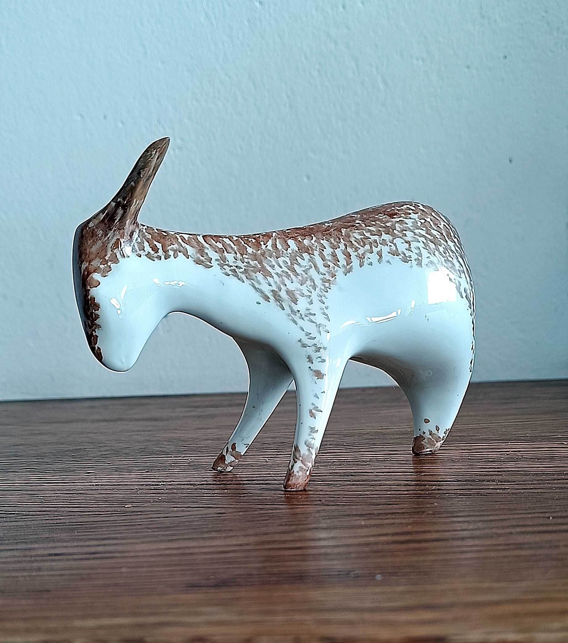Porcelanowa figurka Osiołek proj. Mieczysław Naruszewicz Ćmielów 1960