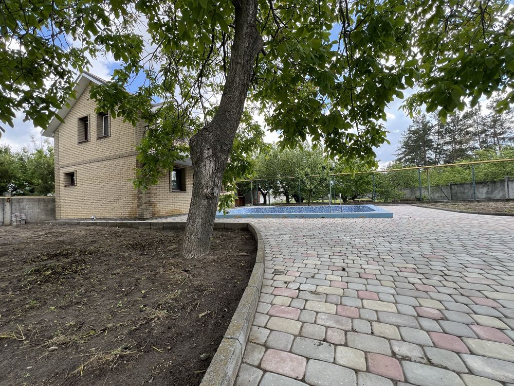 с.Піщанка Будинок в лісі, біля річки