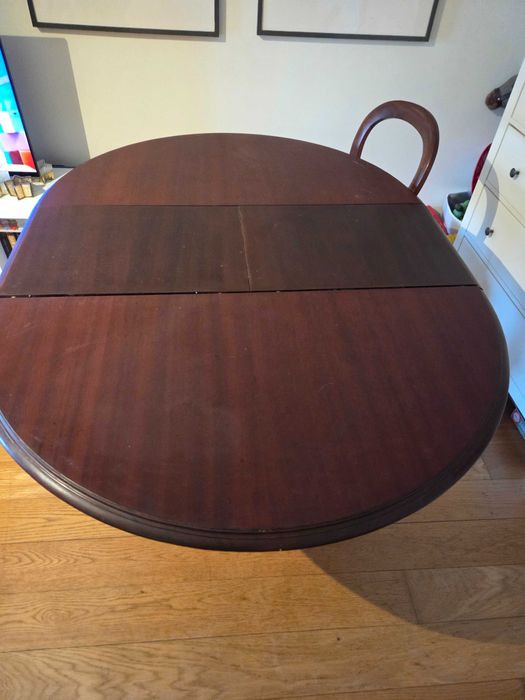 Mesa extensível de madeira