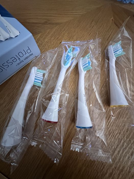 Meriden koncowki do sztoteczki white brush heds