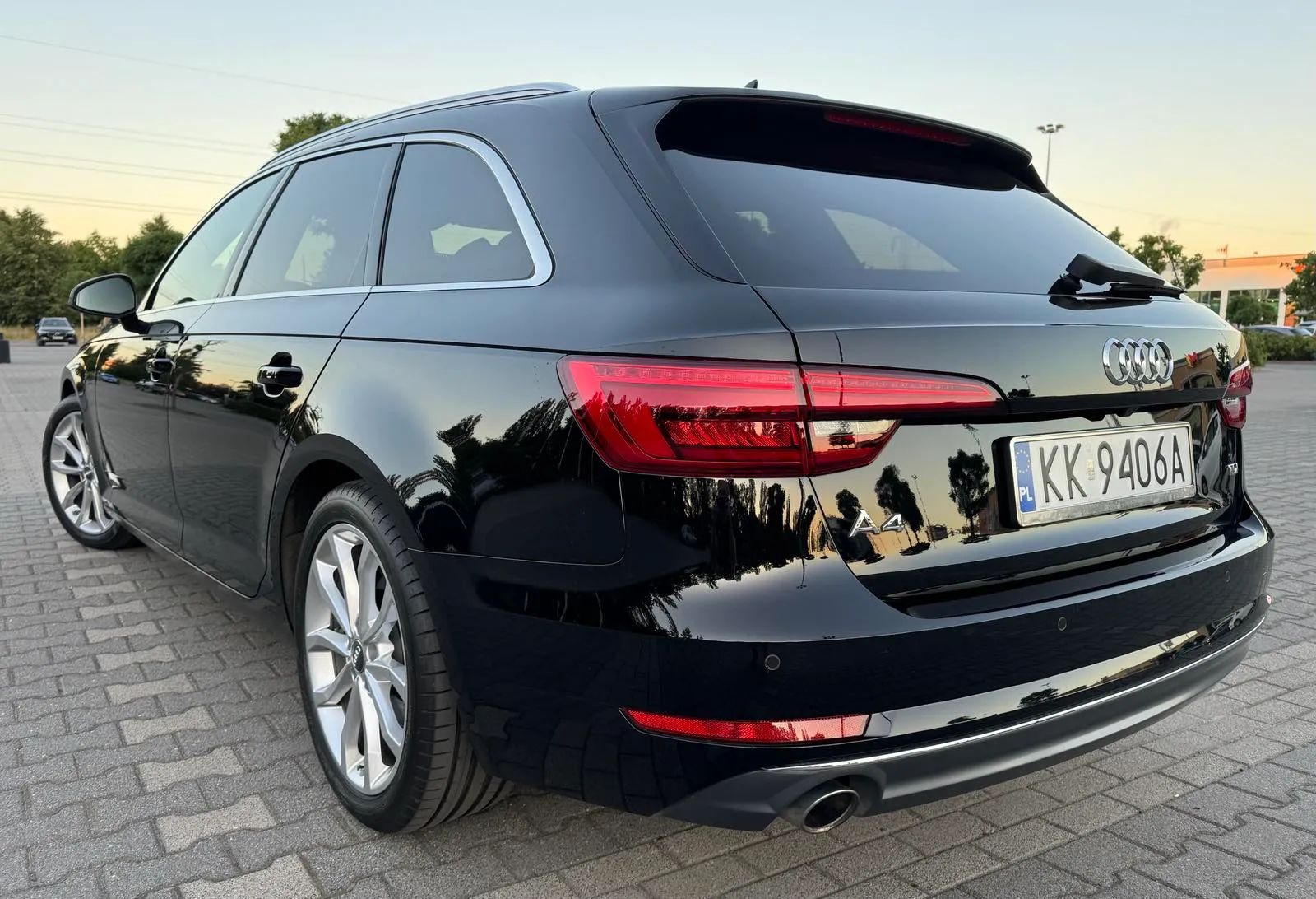 Audi A4 Audi A4 B9 2.0TDI 150KM Full LED Virtual Cockpit