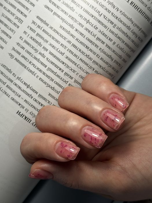 Манікюр Нивки / Педикюр / Реставрація / Нарощення біля м. Нивки