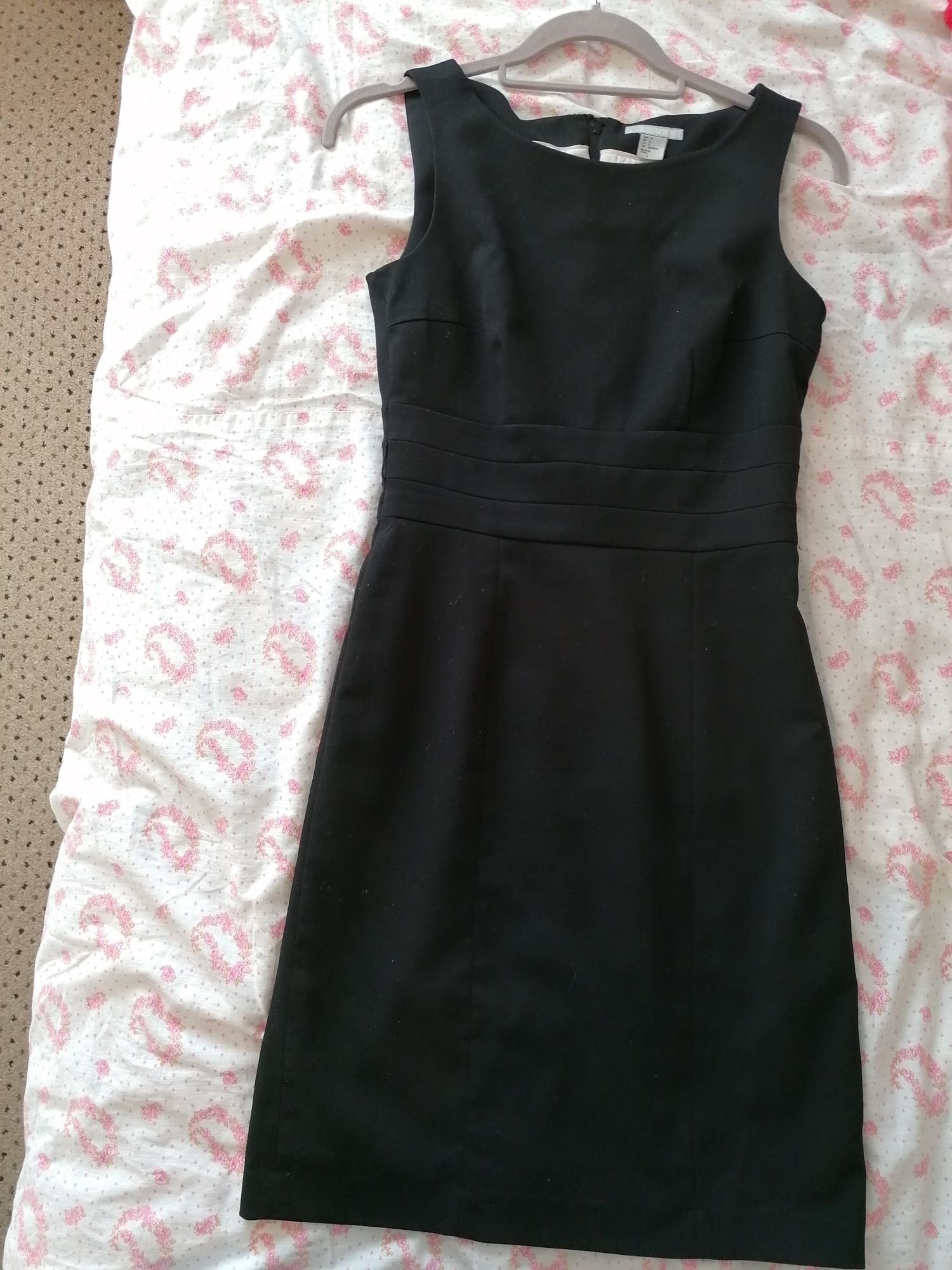 Czarna sukienka do biura H&M