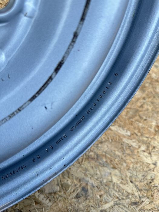 Диски6/130 R16 ET62 цо(діа)84.1 титани диски