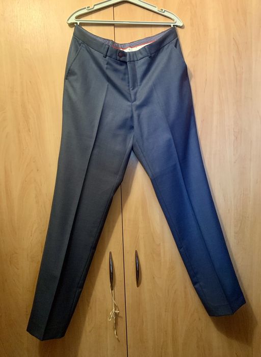 Костюм мужской 52р.