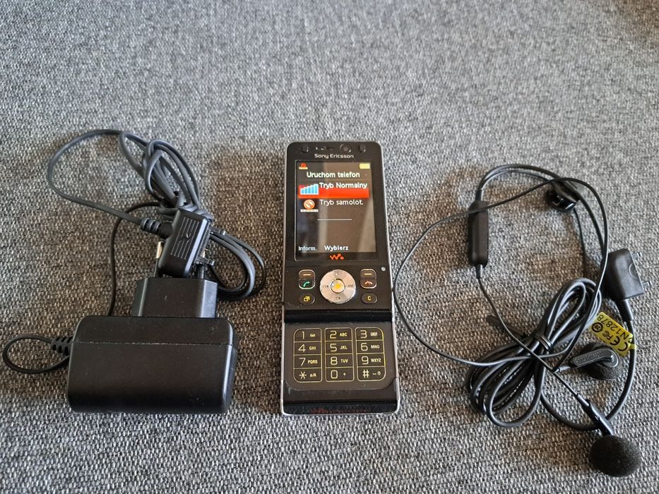 Sonny Erickson W910i