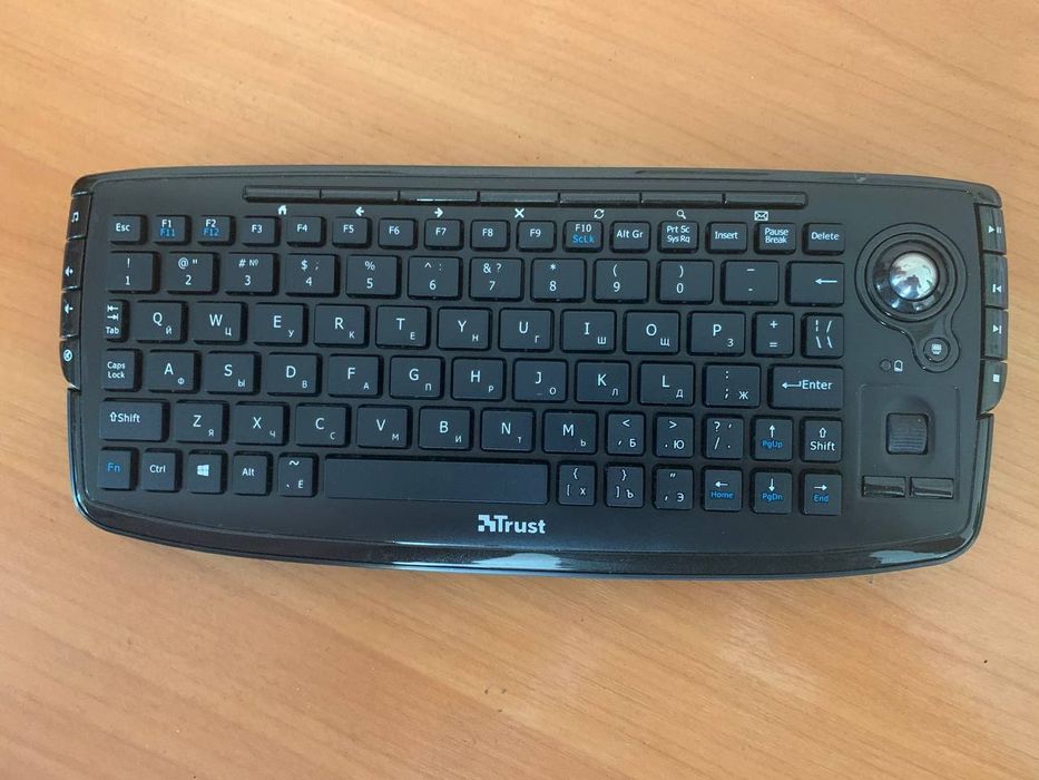 Беспроводная клавиатура Trust