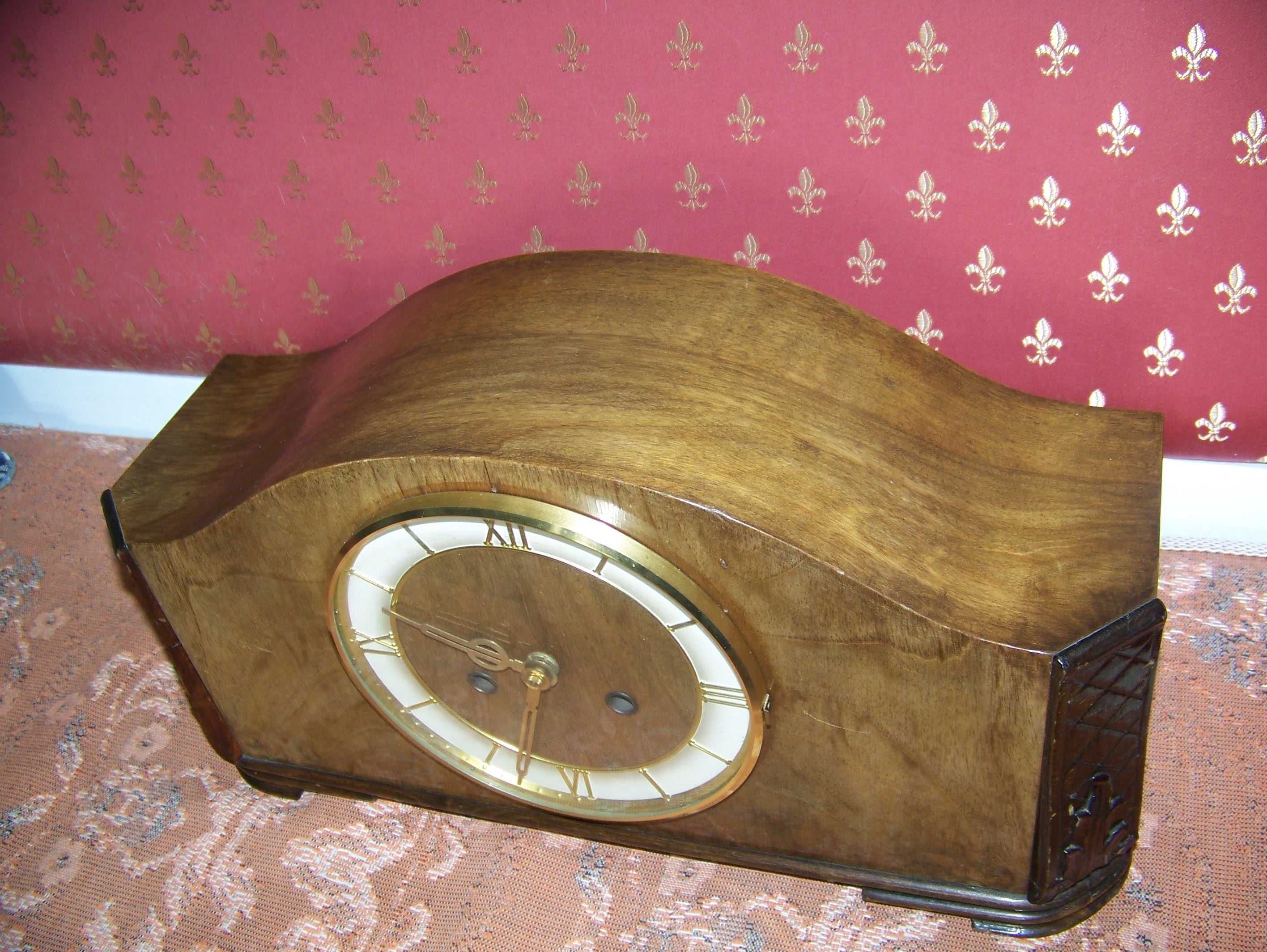 zegar kominkowy w drewnianej obudowie