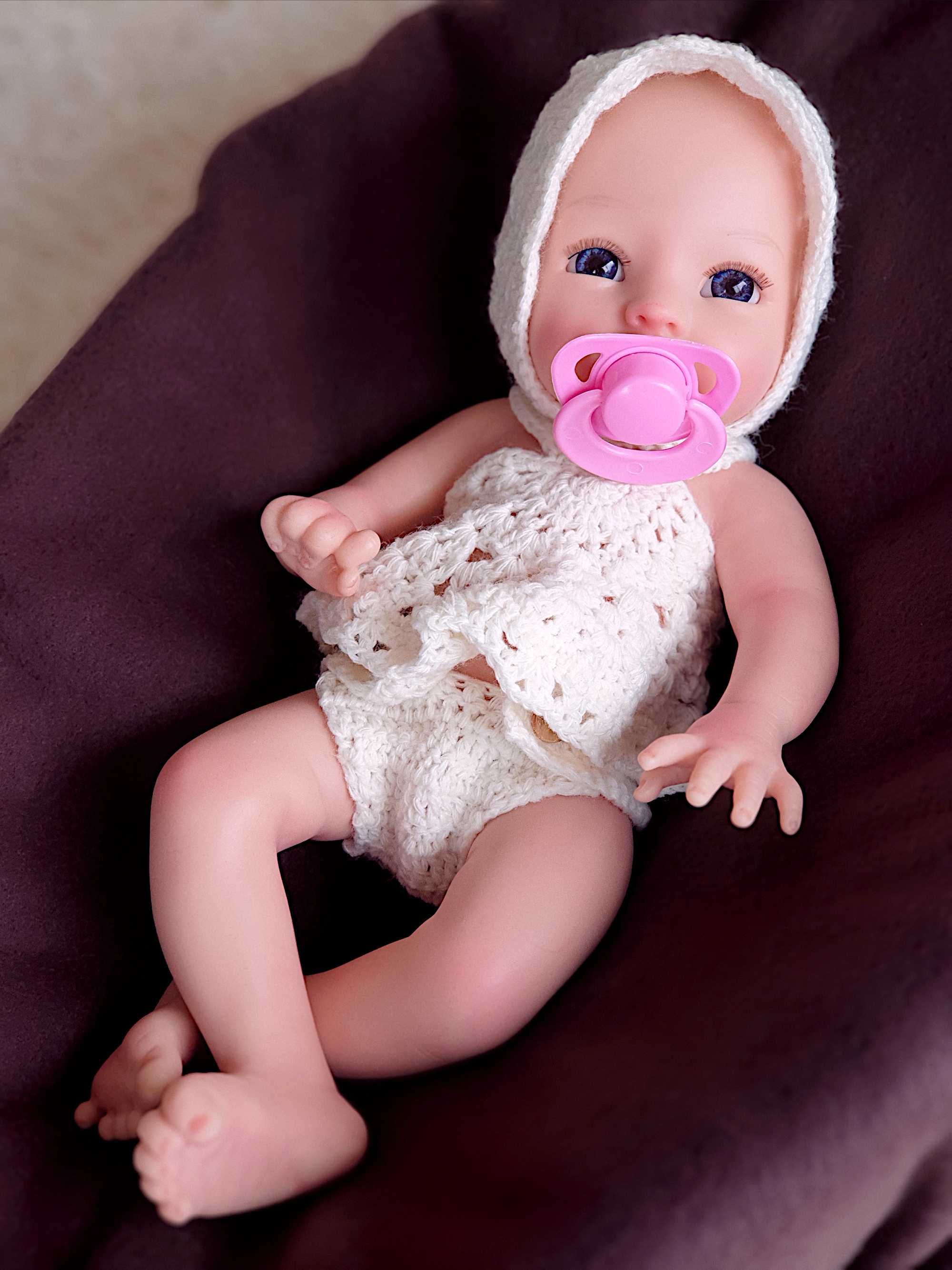 Bebé Reborn Menina Corpo Inteiro Silicone Catarina, 34cm, Banhável