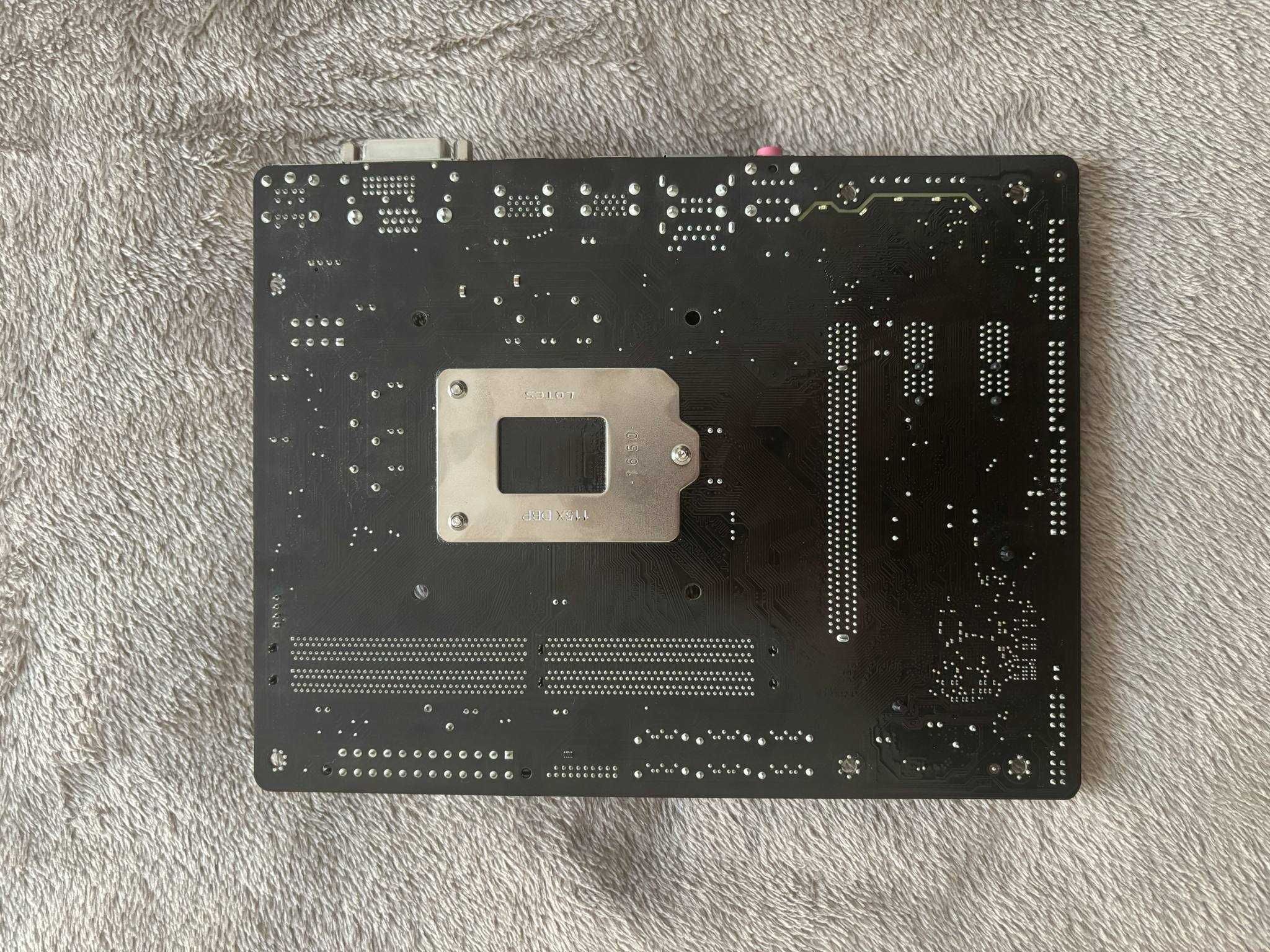 i3-7100 3.9GHZ / GTX 1050 2gb / DDR4 8GB RAM / Gigabyte GA-B250M-D2V
