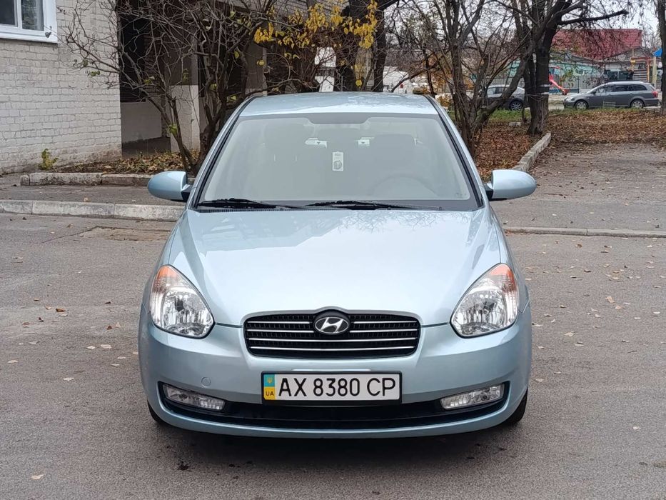 Hyundai Accent c оригинальным пробегом 100 т.км в хорошем состоянии