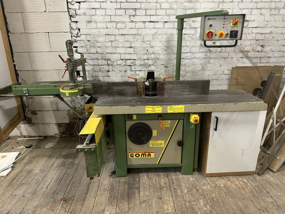 Frezarka dolnowrzecionowa z wózkiem Goma