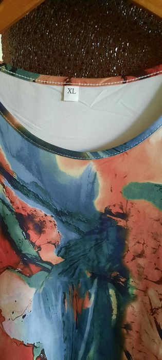 Sukienka kolorowa nowa