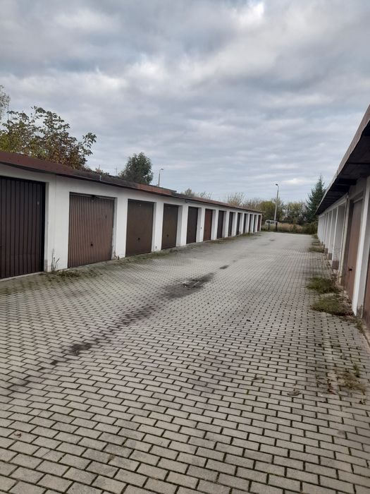 garaż wynajem ul.Wapienna